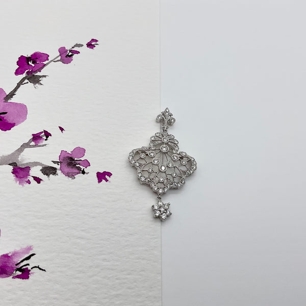 Vintage 18K Diamond Pendant with dangling diamond flower